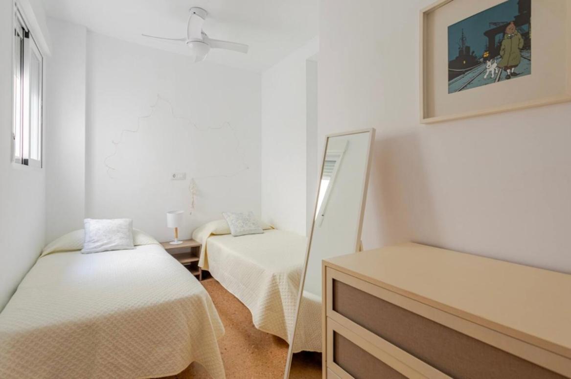 Apartamento Espacioso En La Playa De Gandia Ngoại thất bức ảnh